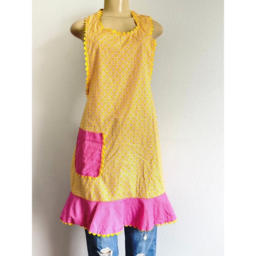 Pinafore Apron OS Yellow Pink Vintage Kitchen Cottagecore Rickrack Ruffle Pocket